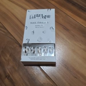 Red Aspen Nail Dashes Leaping Snow Leopards Lexis